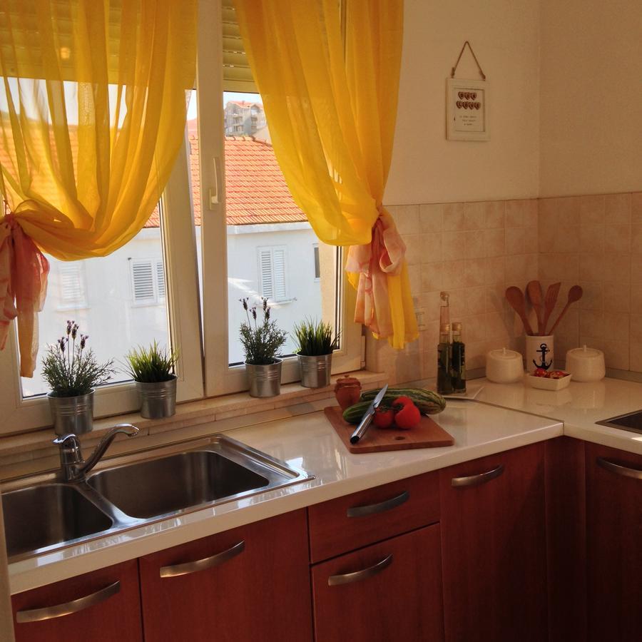 1 Apartmant & 1 Delux Room With Bathroom Дубровник Екстер'єр фото